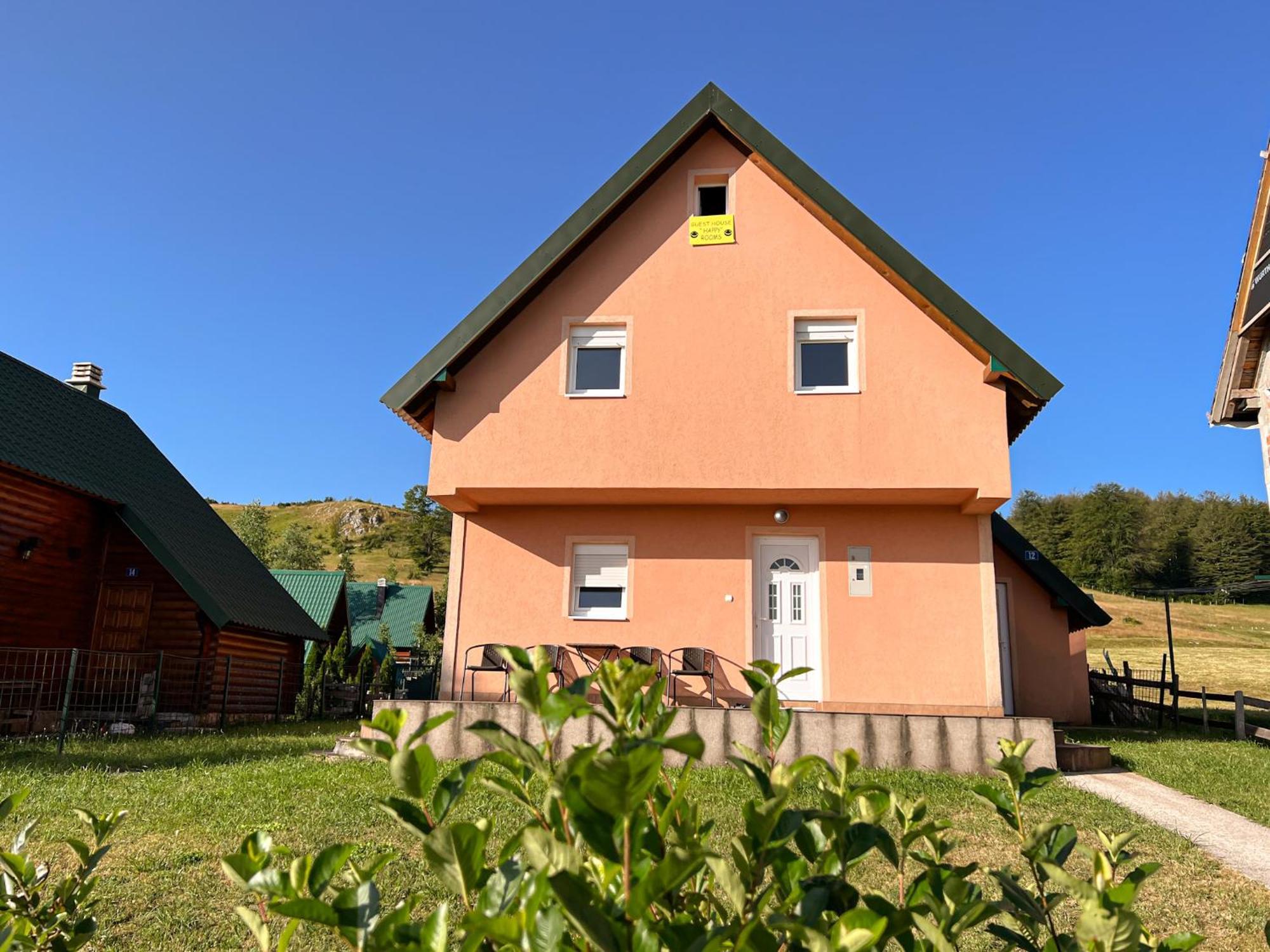 Guest House Happy Zabljak  Exterior photo